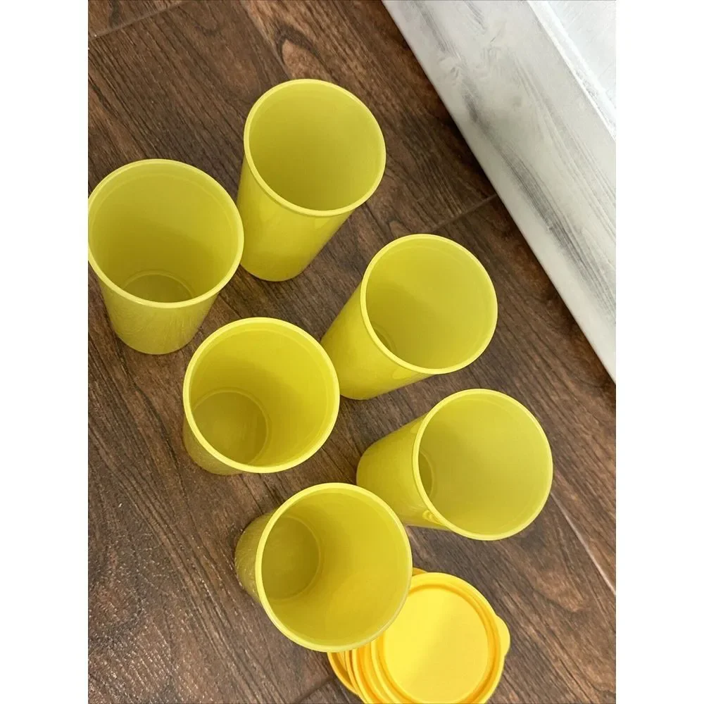 Tupperware Vintage 9 oz Sheer Stacking Yellow Cups Tumbler Set of 6 w/‎ Lids