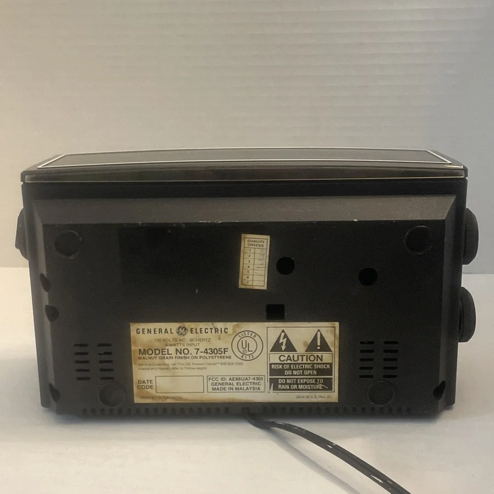 Vintage 1984 General Electric Flip Clock Radio‎ Alarm Clock 7-4305F WORKING