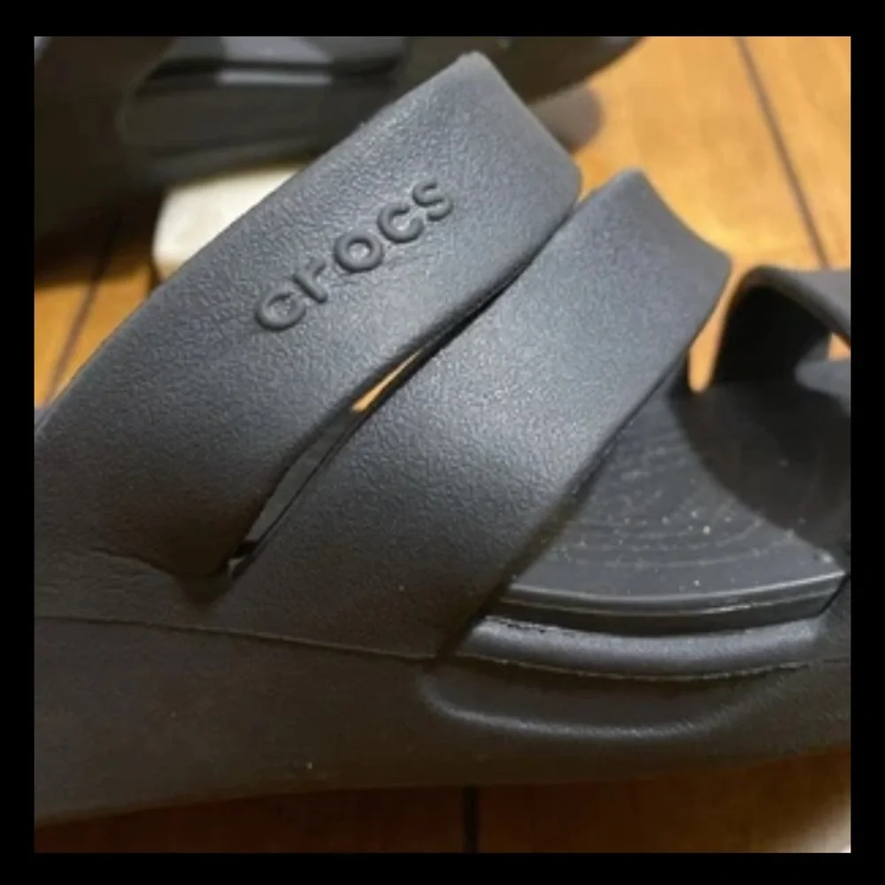 CROCS Monterey Strappy Wedge Black Sandals Comfort Women's 11 Travel Summer