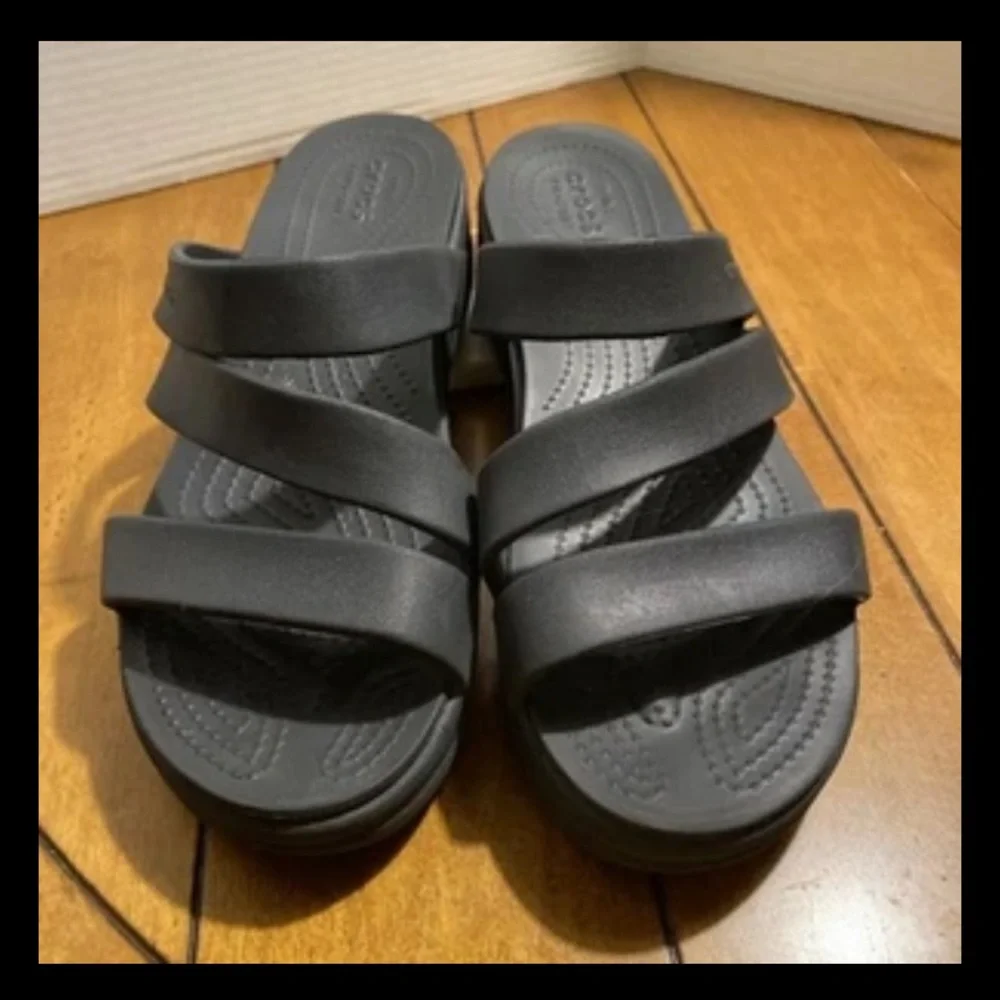 CROCS Monterey Strappy Wedge Black Sandals Comfort Women's 11 Travel Summer