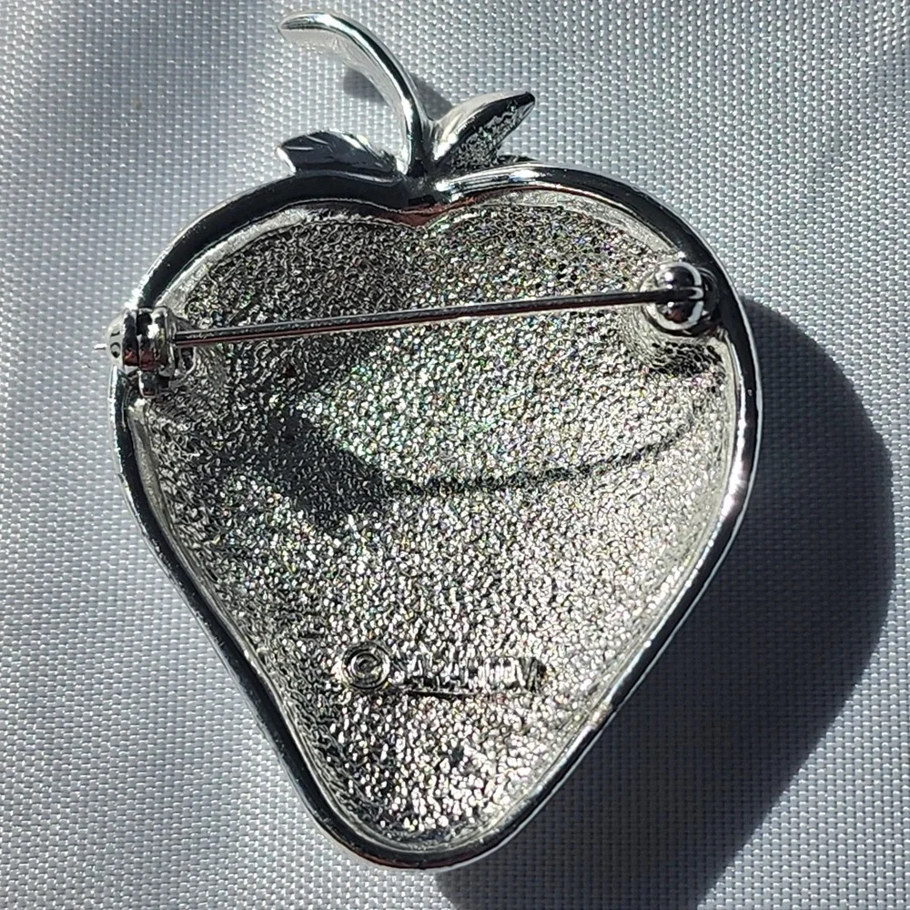 Sarah Coventry burst fruity