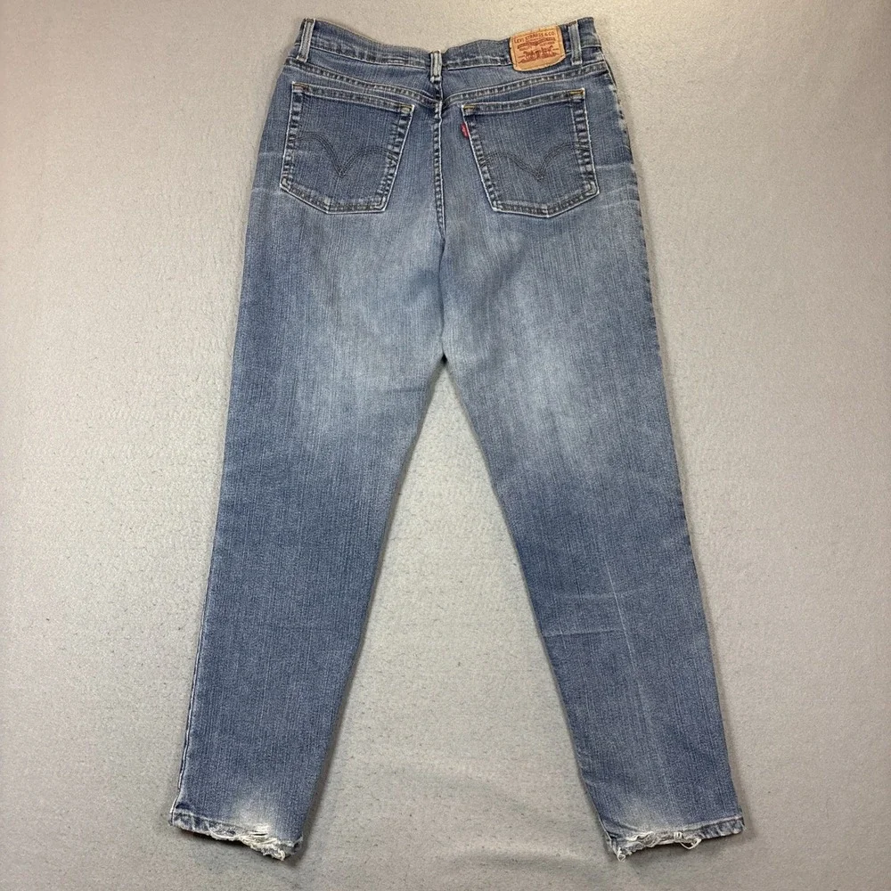 Levis please check
