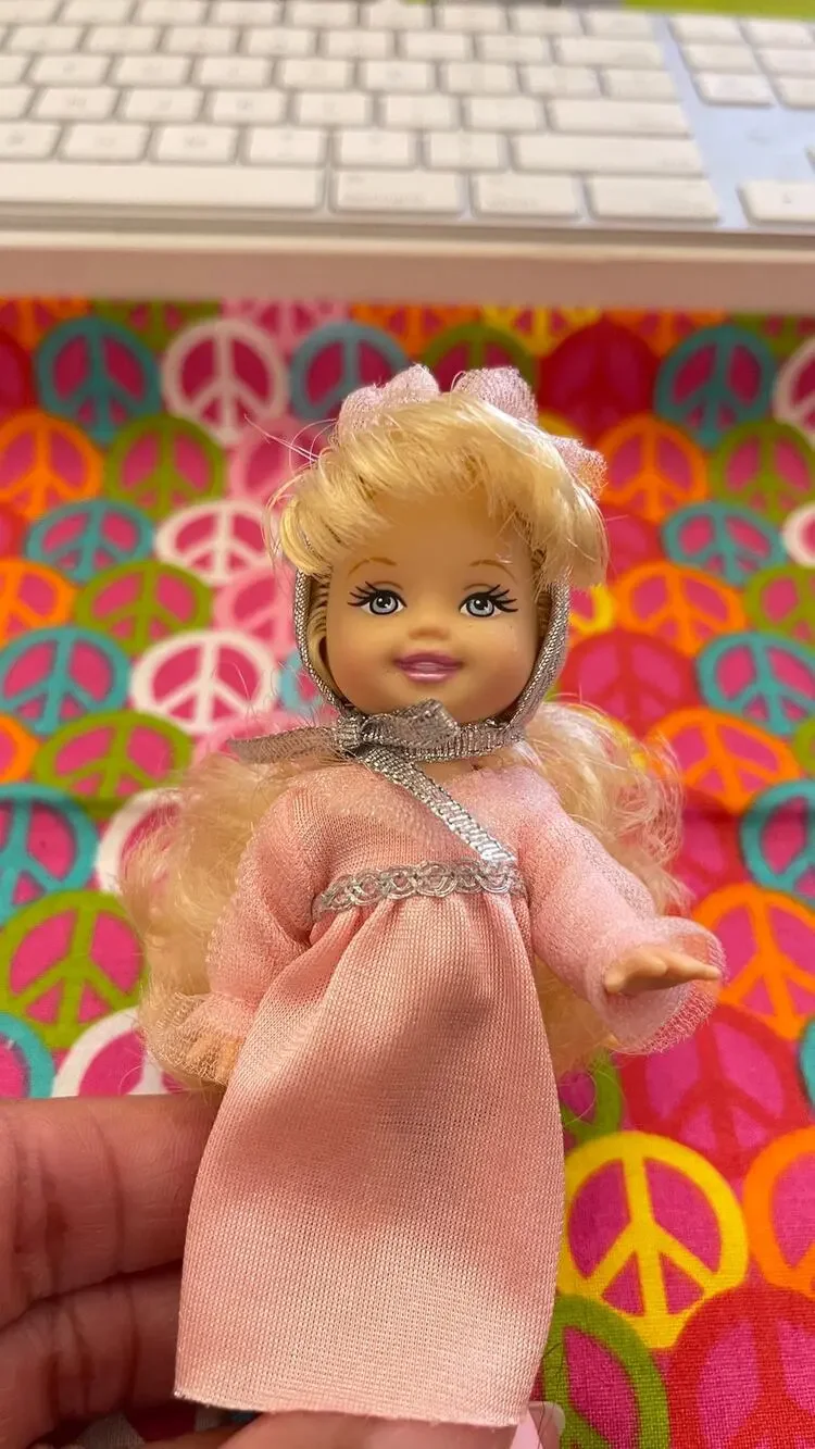 Kelly Doll Barbie Collector 2006 The Wizard of Oz Munchkins Pink LABEL 4.5