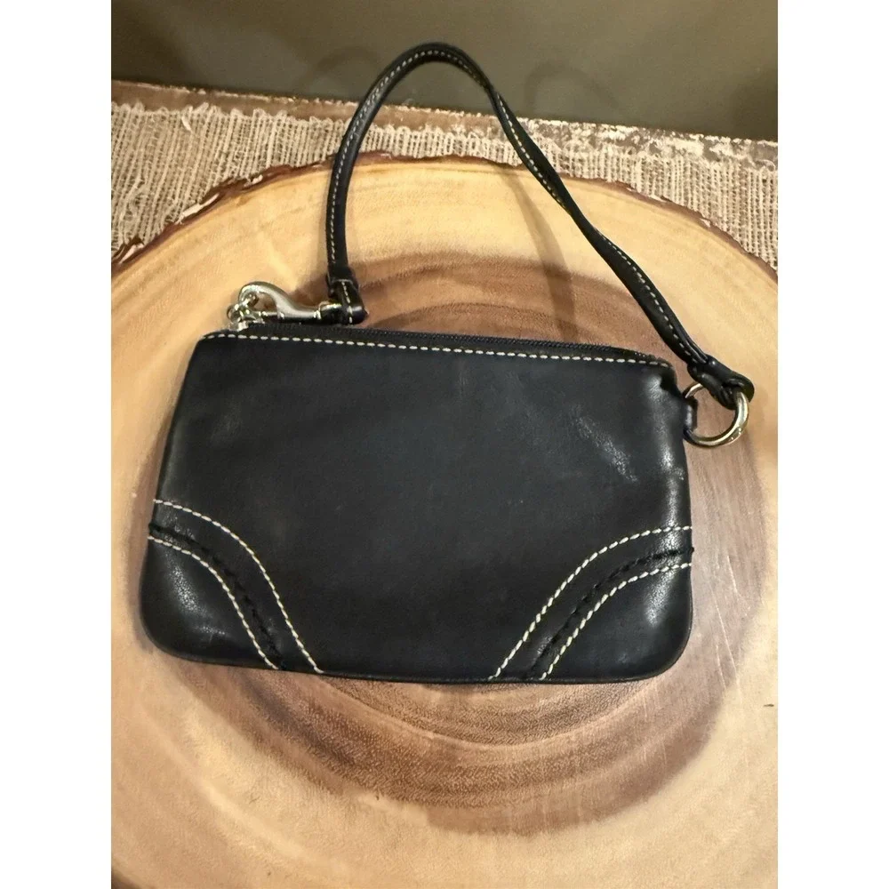 Coach leatherware black