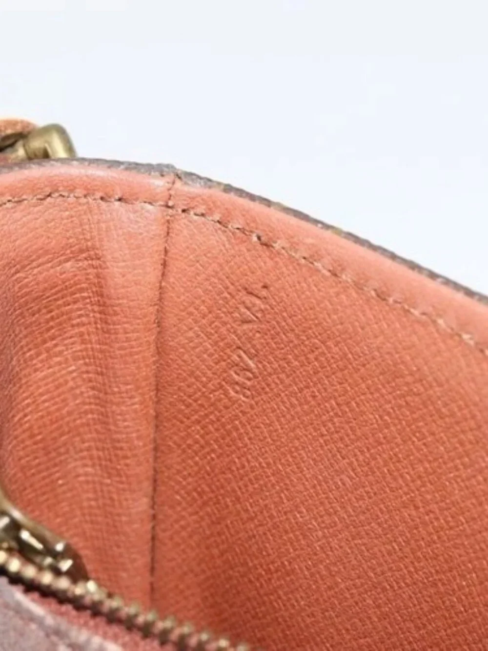 Louis Vuitton brand	louis vuitton