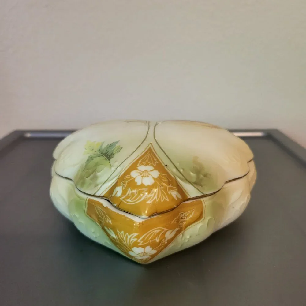 Vintage RS Prussia Trinket Dresser Dish Heart Shaped W/Gold & Trim Pink & Green