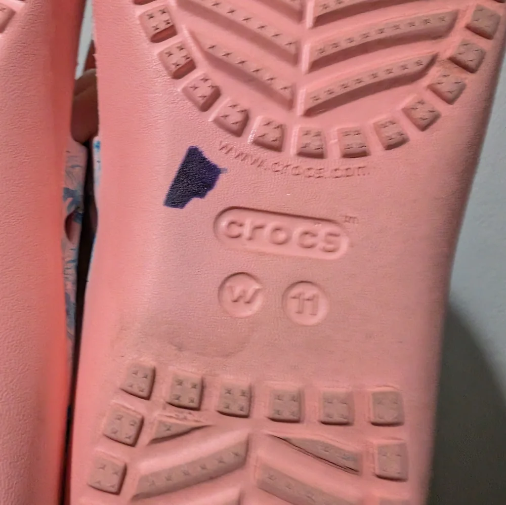 CROCS gently pre