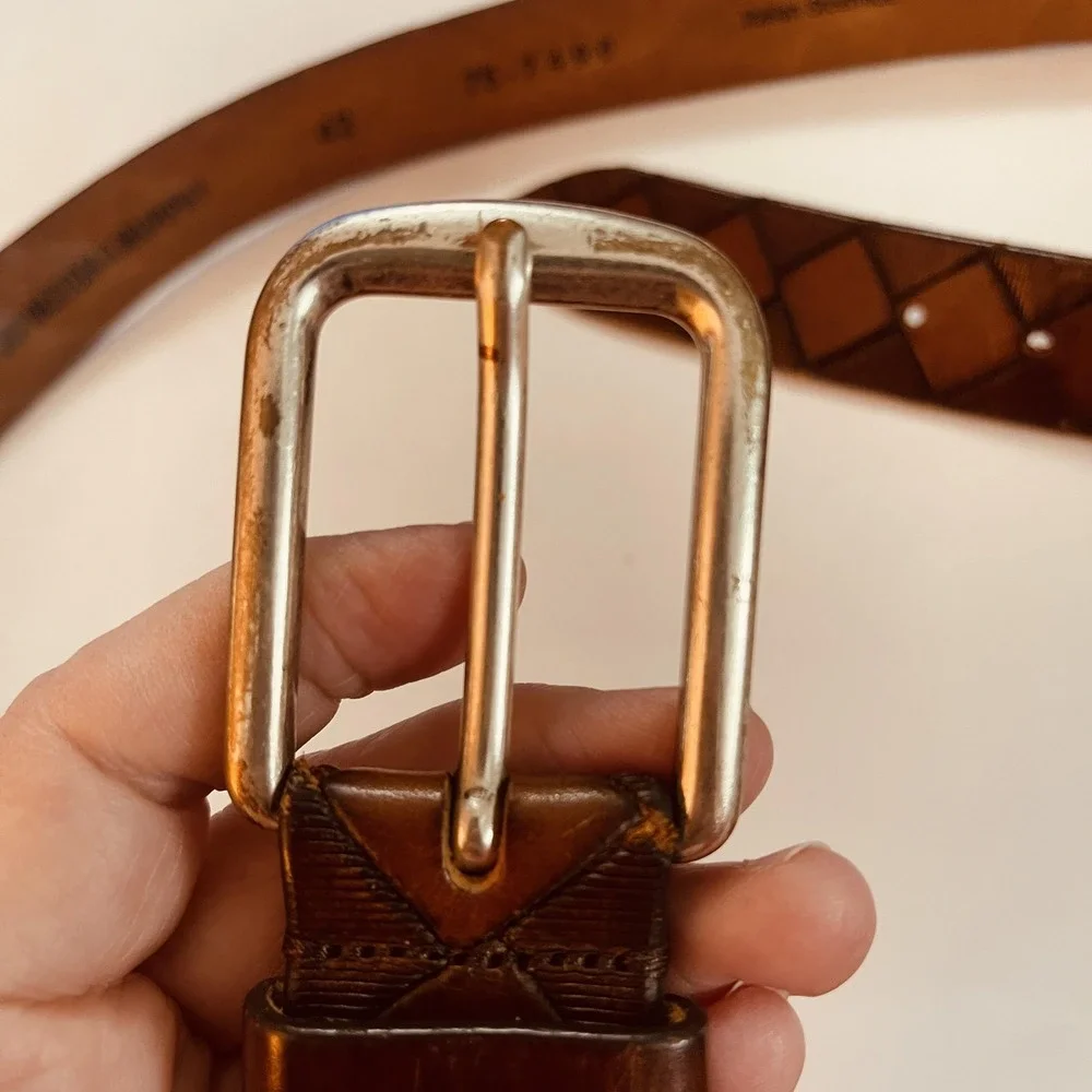 Johnston & Murphy single rectangular