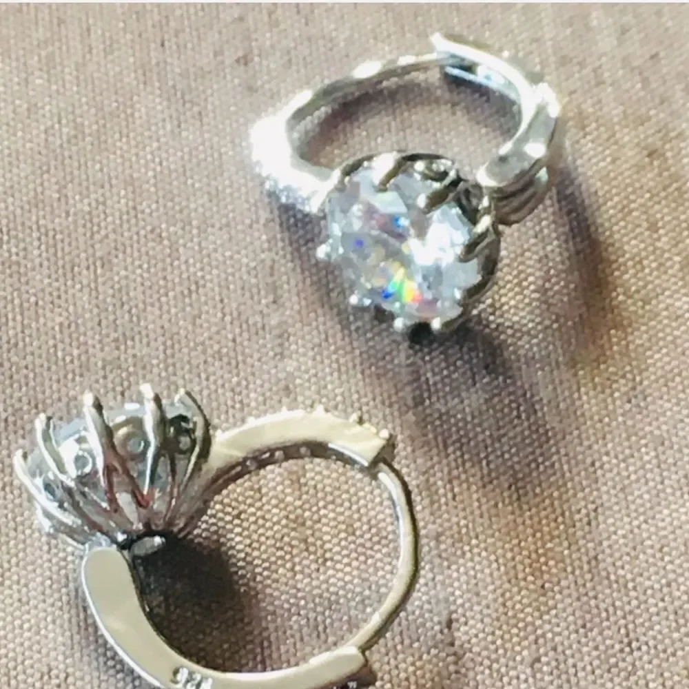 N/A cubic zirconia