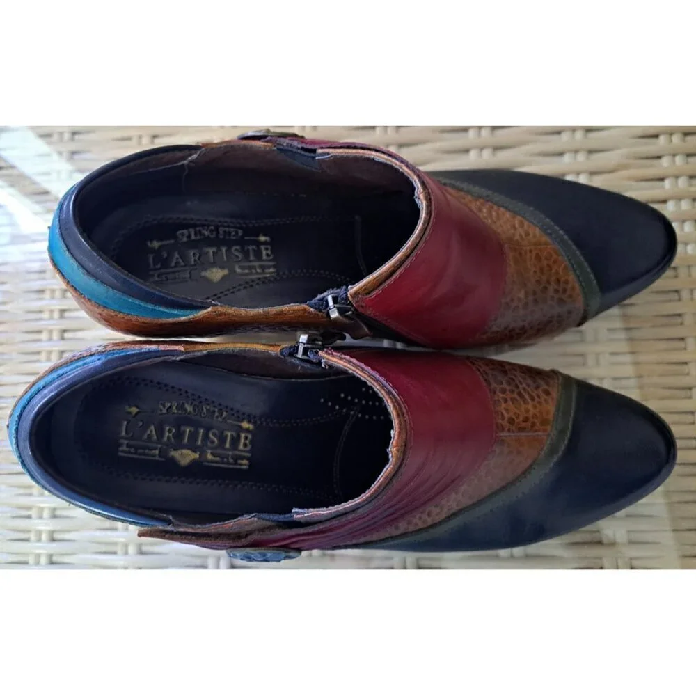 LArtiste by Spring Step fastening side