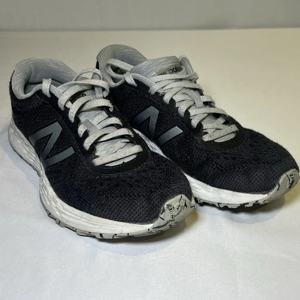 New‎ Balance fresh foam WARISRB1 Size 6.5 womens gray sneaker low top