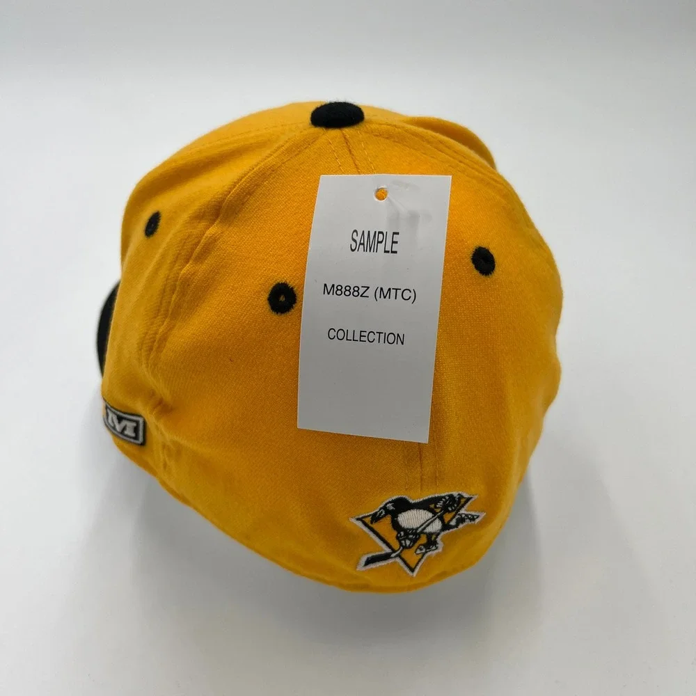 CCM Adidas Pittsburgh Penguins NHL Fitted Hat Yellow Black S/M Sample‎ New