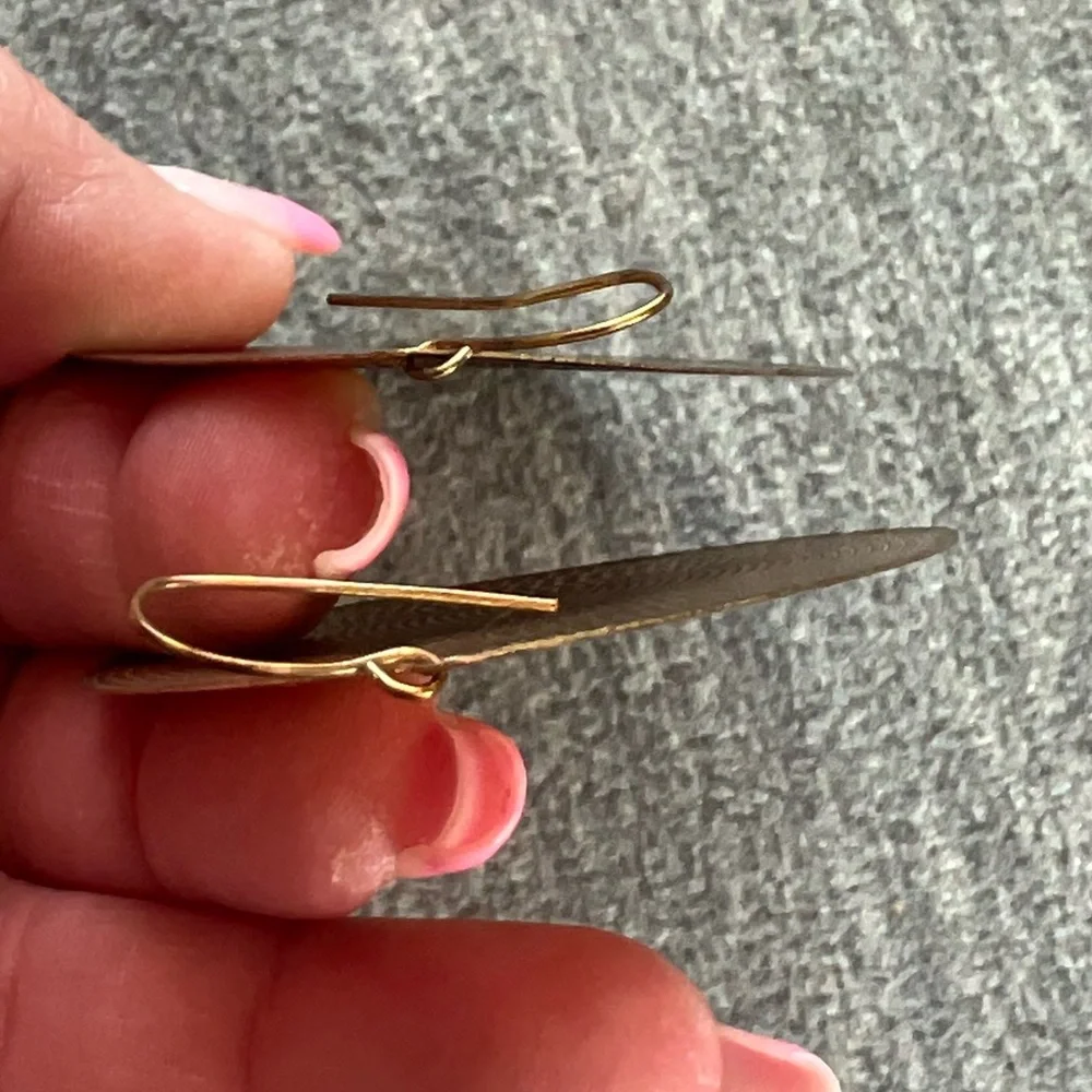 N/A peacock feather
