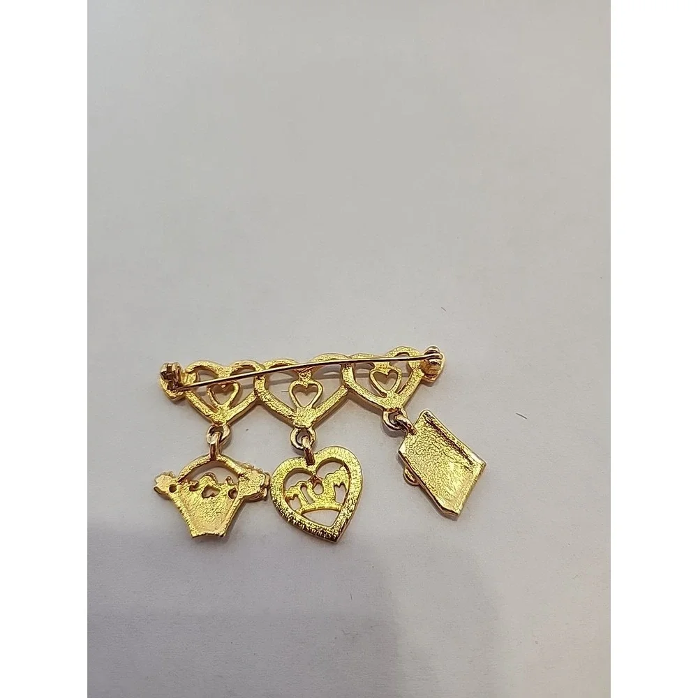 The Unbranded Brand mother pin