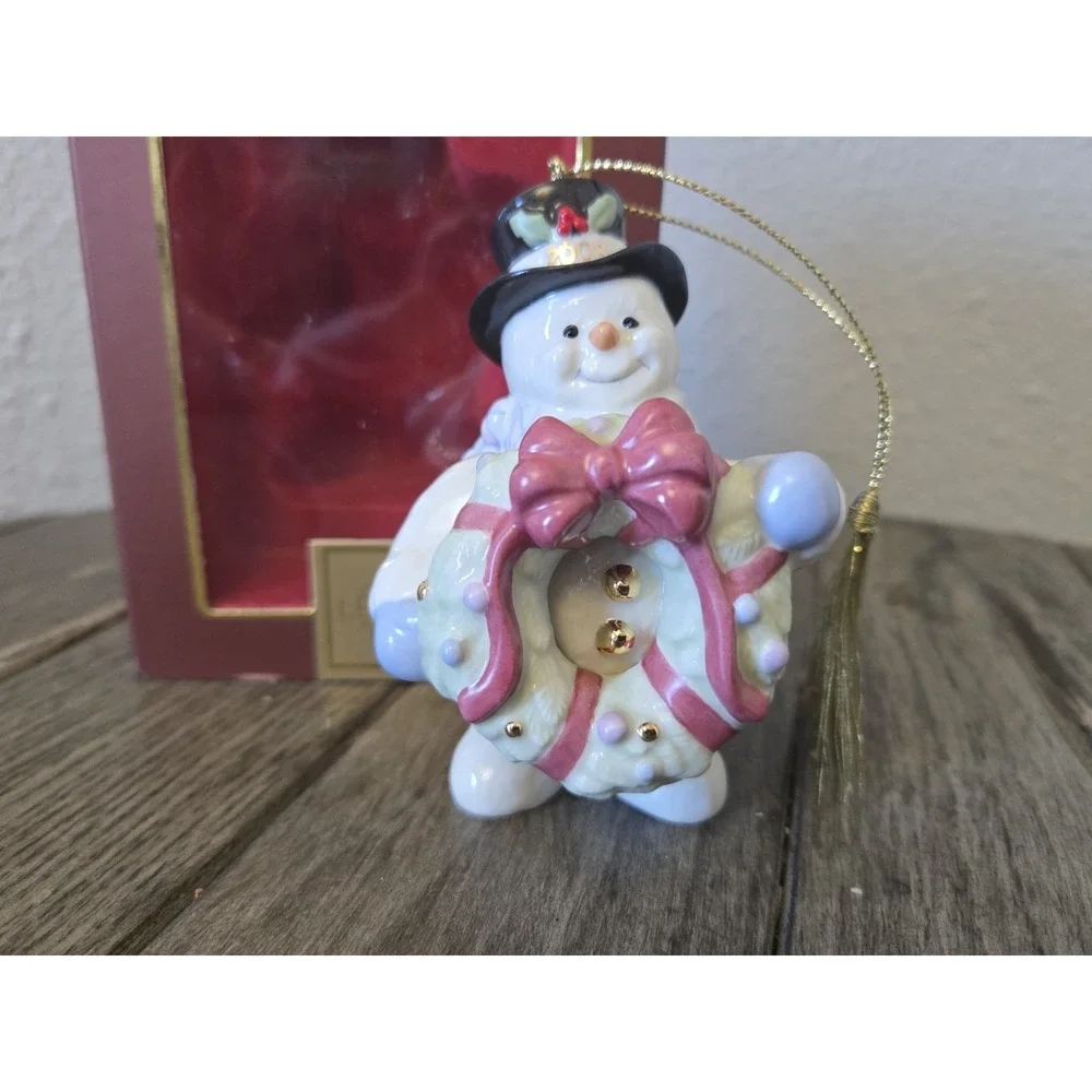Lenox theme your charming