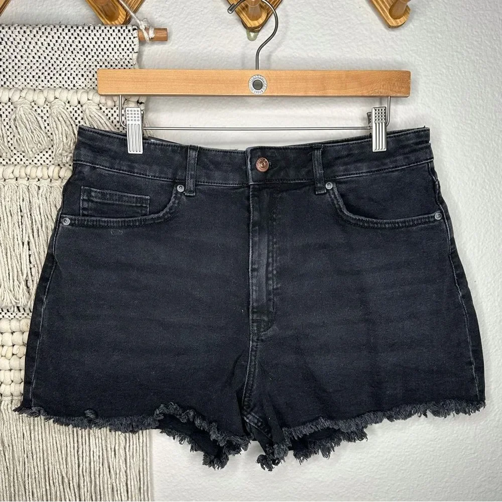 H&M Divided Black High Waisted Jean Shorts Size 10