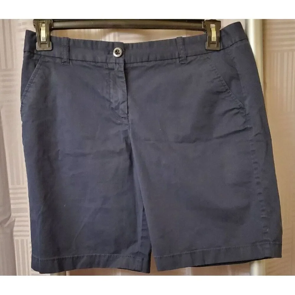 J.Crew Women's Size 6 Button-up Navy Blue Bermuda Shorts Belt‎ Loops Pockets
