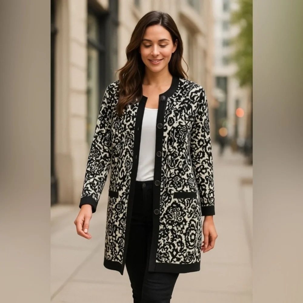 Black White Cardigan Damask Jacquard Sweater Cardigan Classic Casual EUC S #785