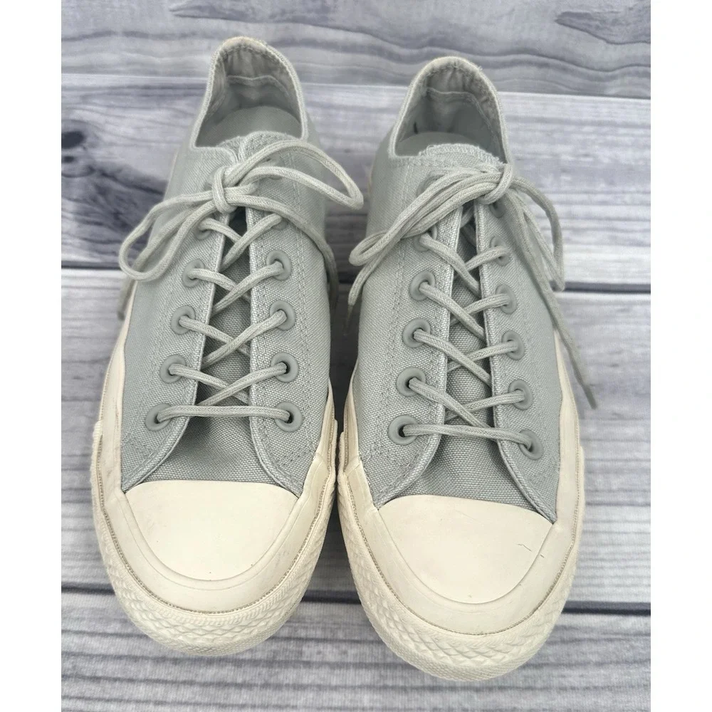 Converse women chuck
