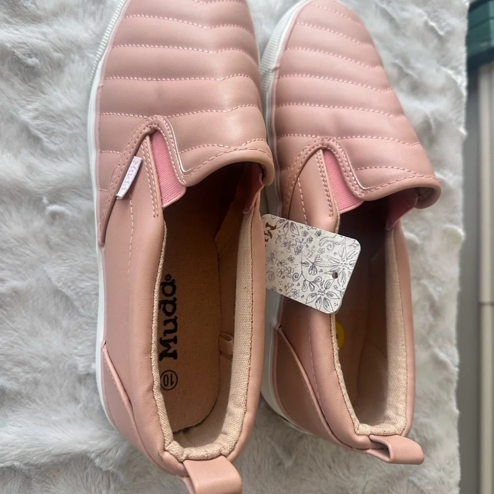 Mudd Pink Quilted Slip-On Sneakers