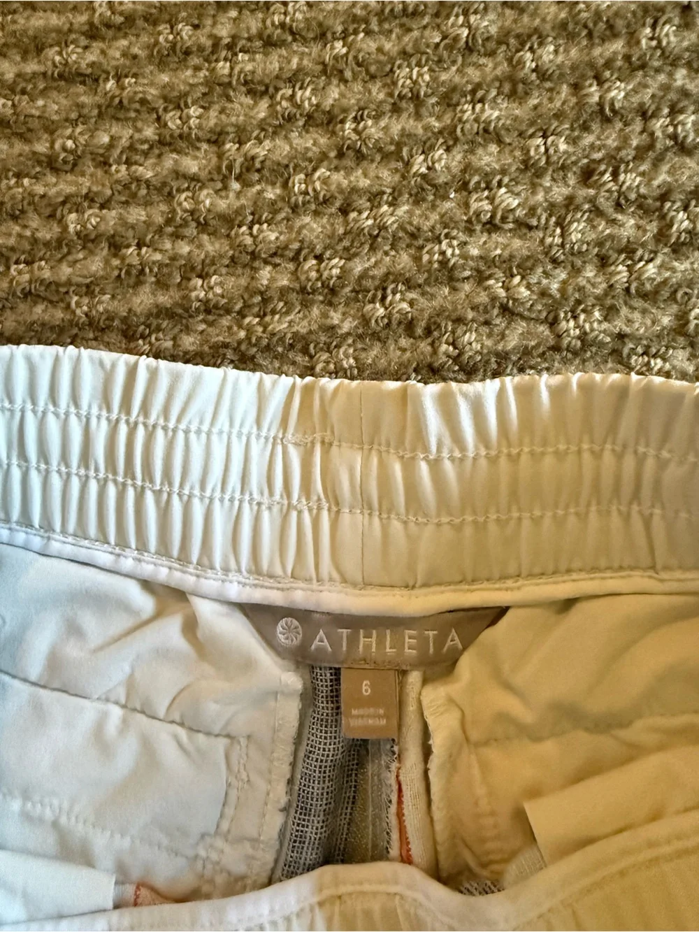 Athleta shorts elastic