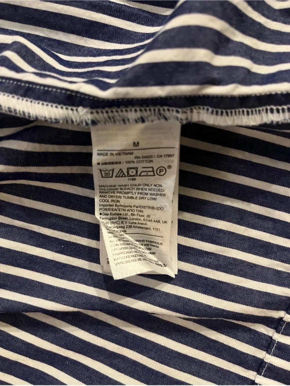 GAP classic button