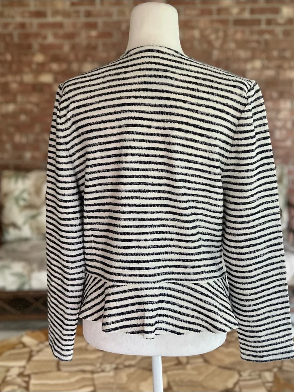 LOFT textured 22” wire