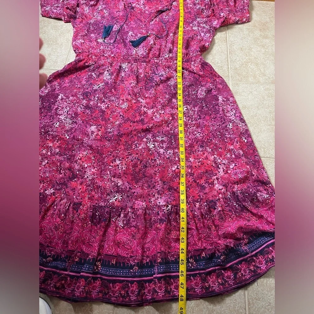 FRYE AND CO. size neckline featuring