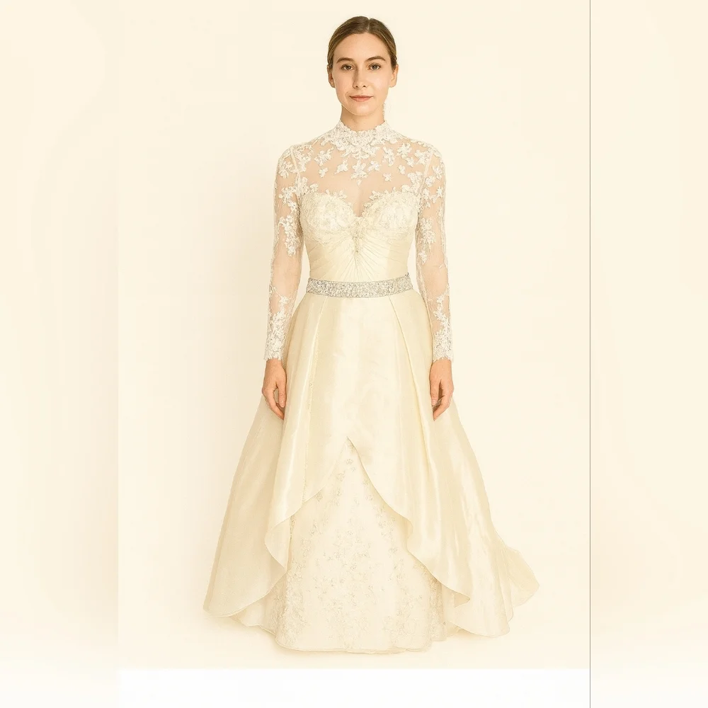 Stephen Yearick Ivory Lace Wedding Dress‎