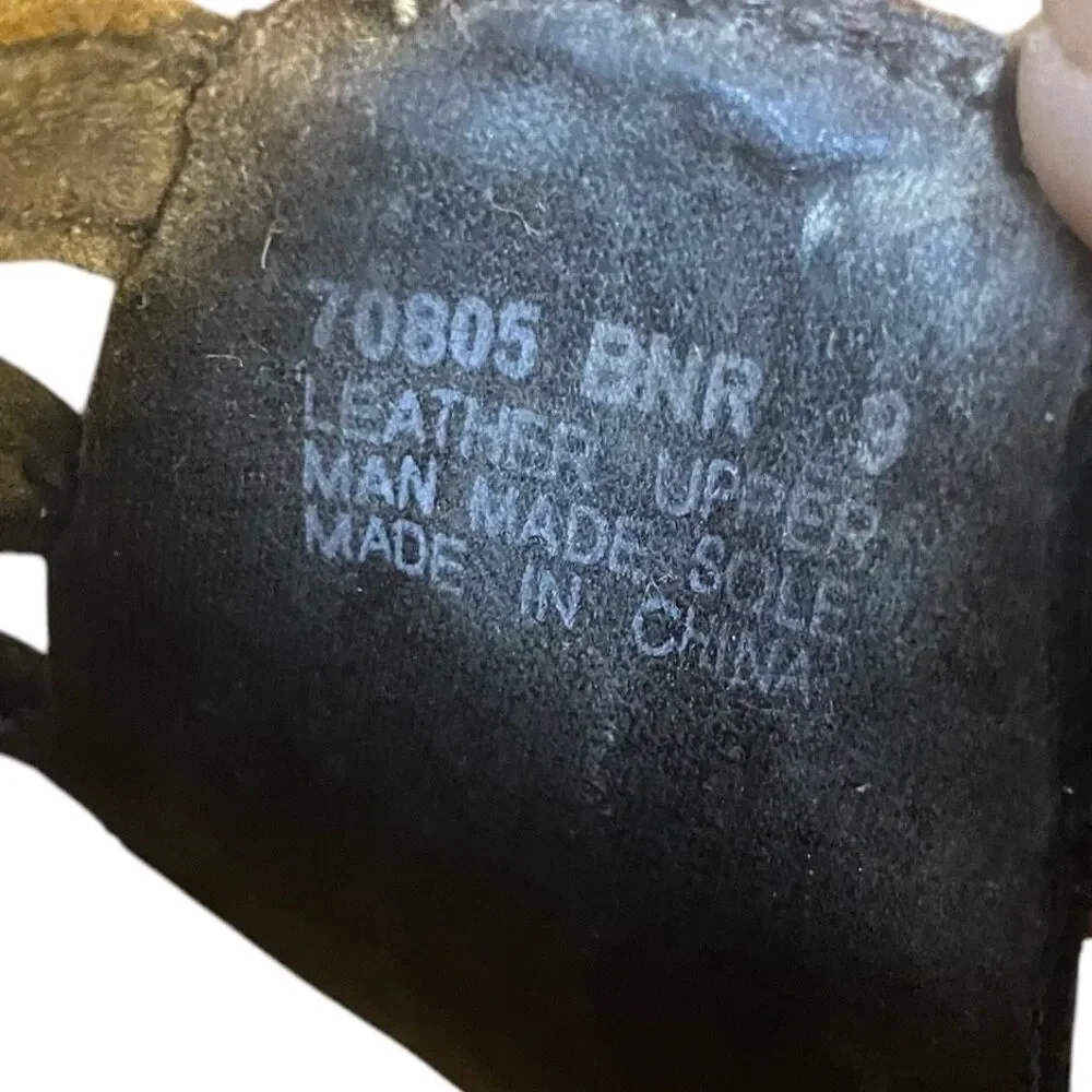 Minnetonka size no wear