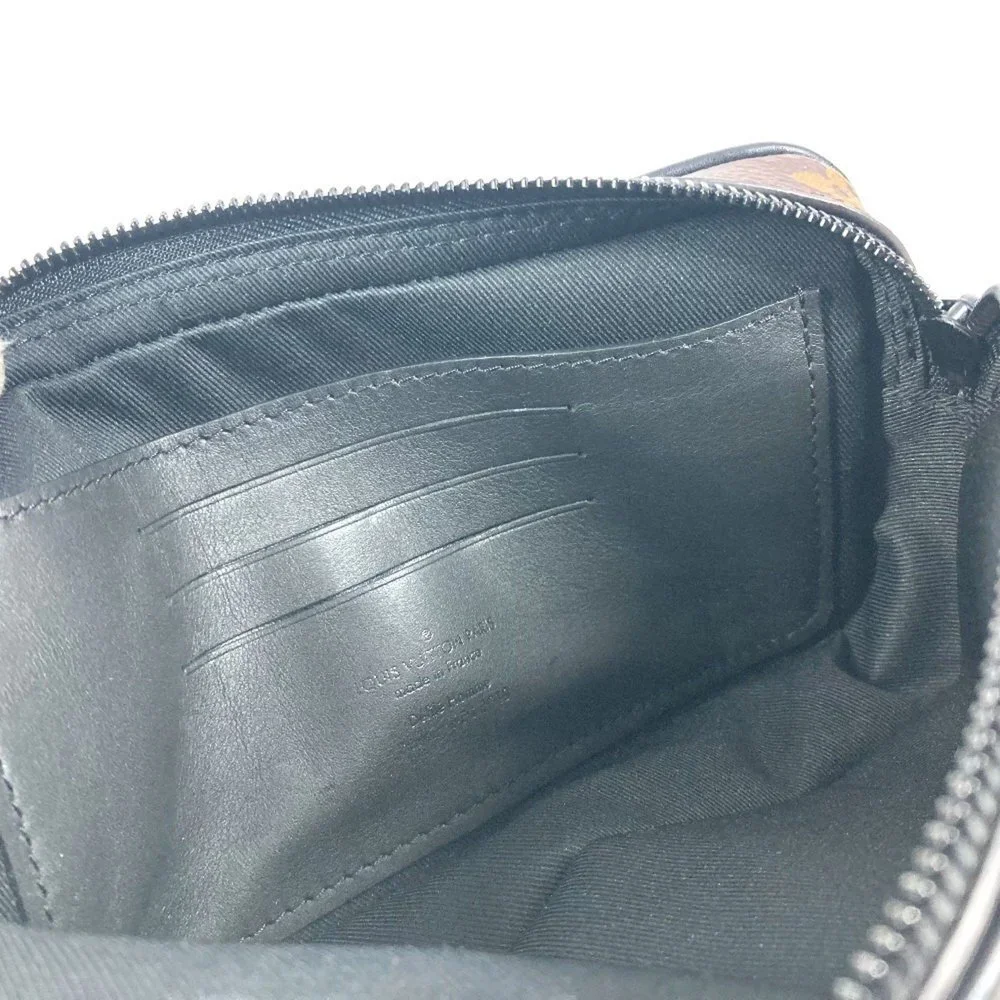 LOUIS VUITTON Authentic Black Monogram Canvas Pochette Pouch