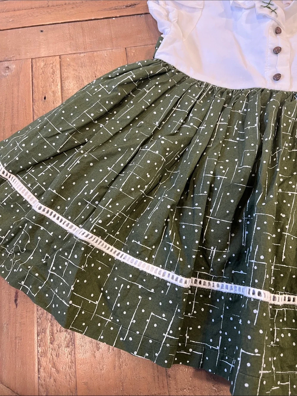 Well Dressed Wolf white bodice