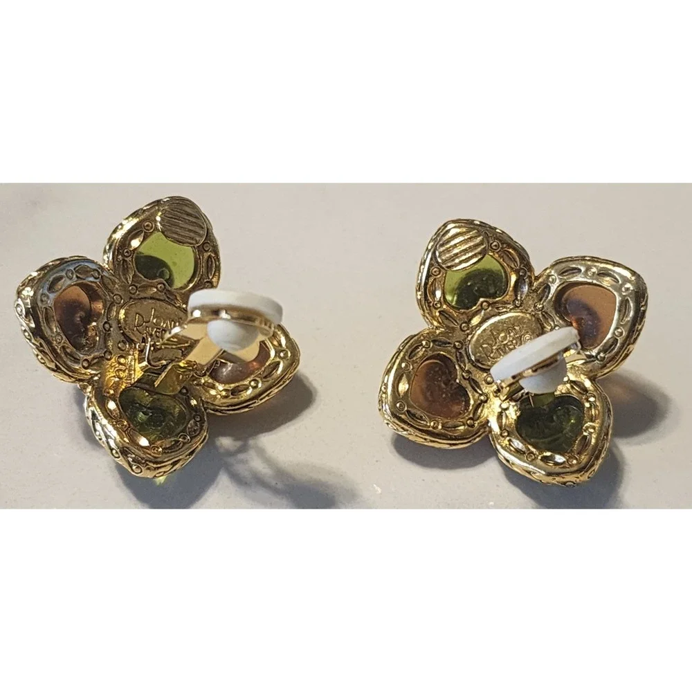 Joan Rivers clip earrings