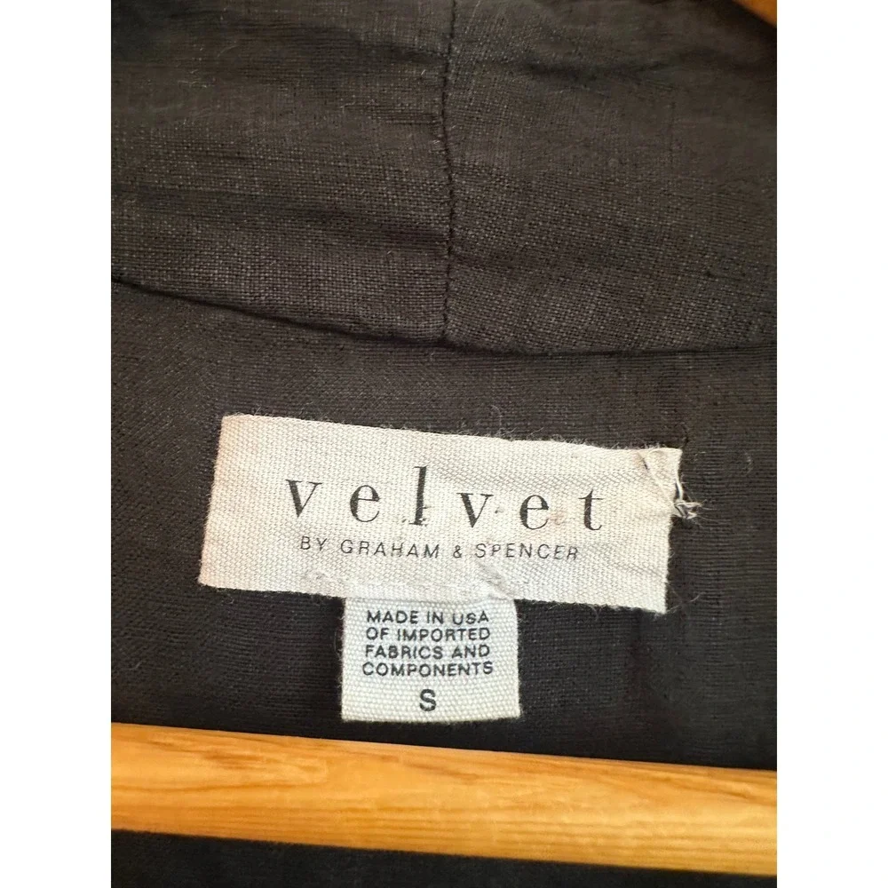 Velvet by Graham & Spencer excellent velvet