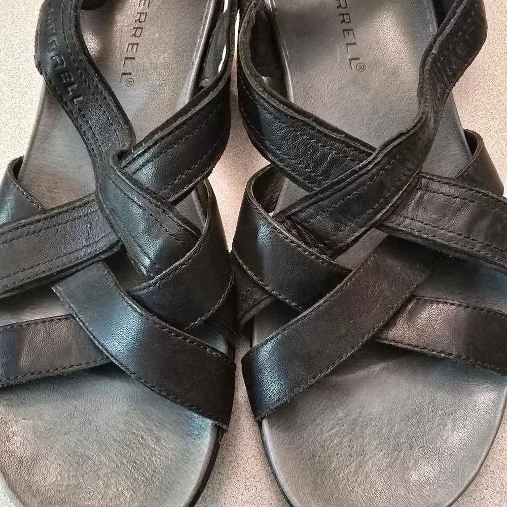 Merrell Leather Strappy Sandals Black Slingback Floral Embossed Womens 7 J-6246
