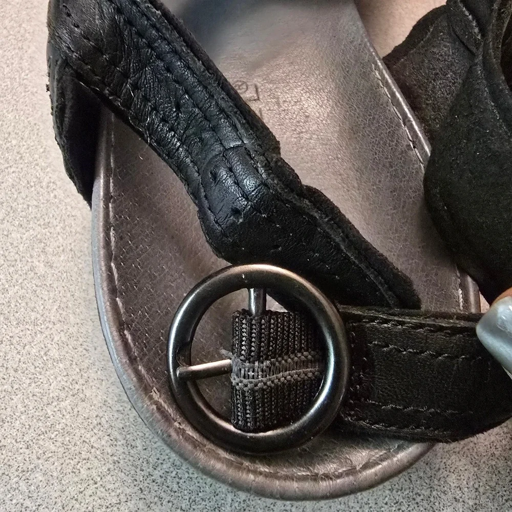 Merrell Leather Strappy Sandals Black Slingback Floral Embossed Womens 7 J-6246