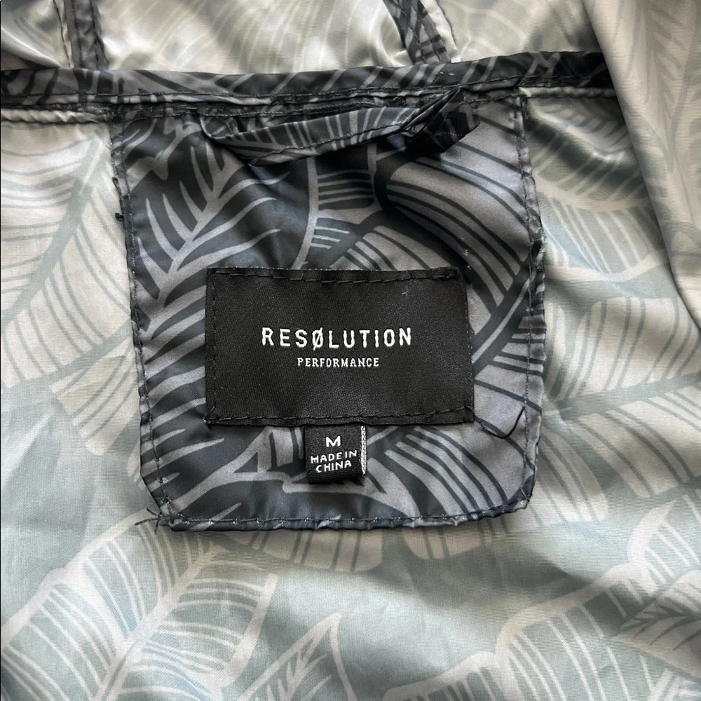 Resolution lightweight black
