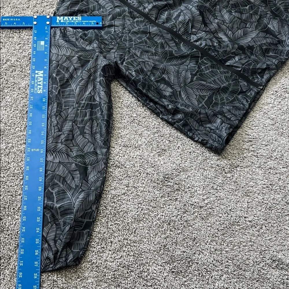 Resolution lightweight black