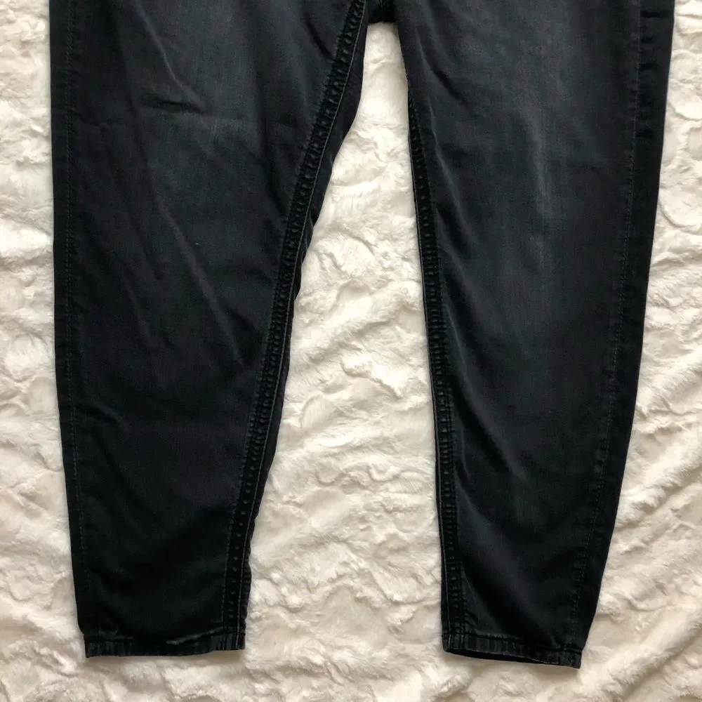 Melissa McCarthy Seven7 black denim