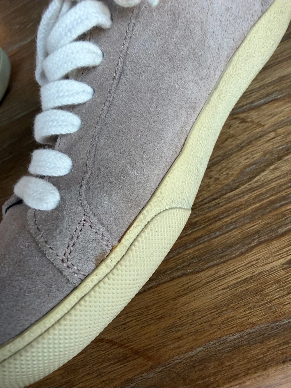 Saint Laurent Court Classic Low Suede ‘Rose Antique’