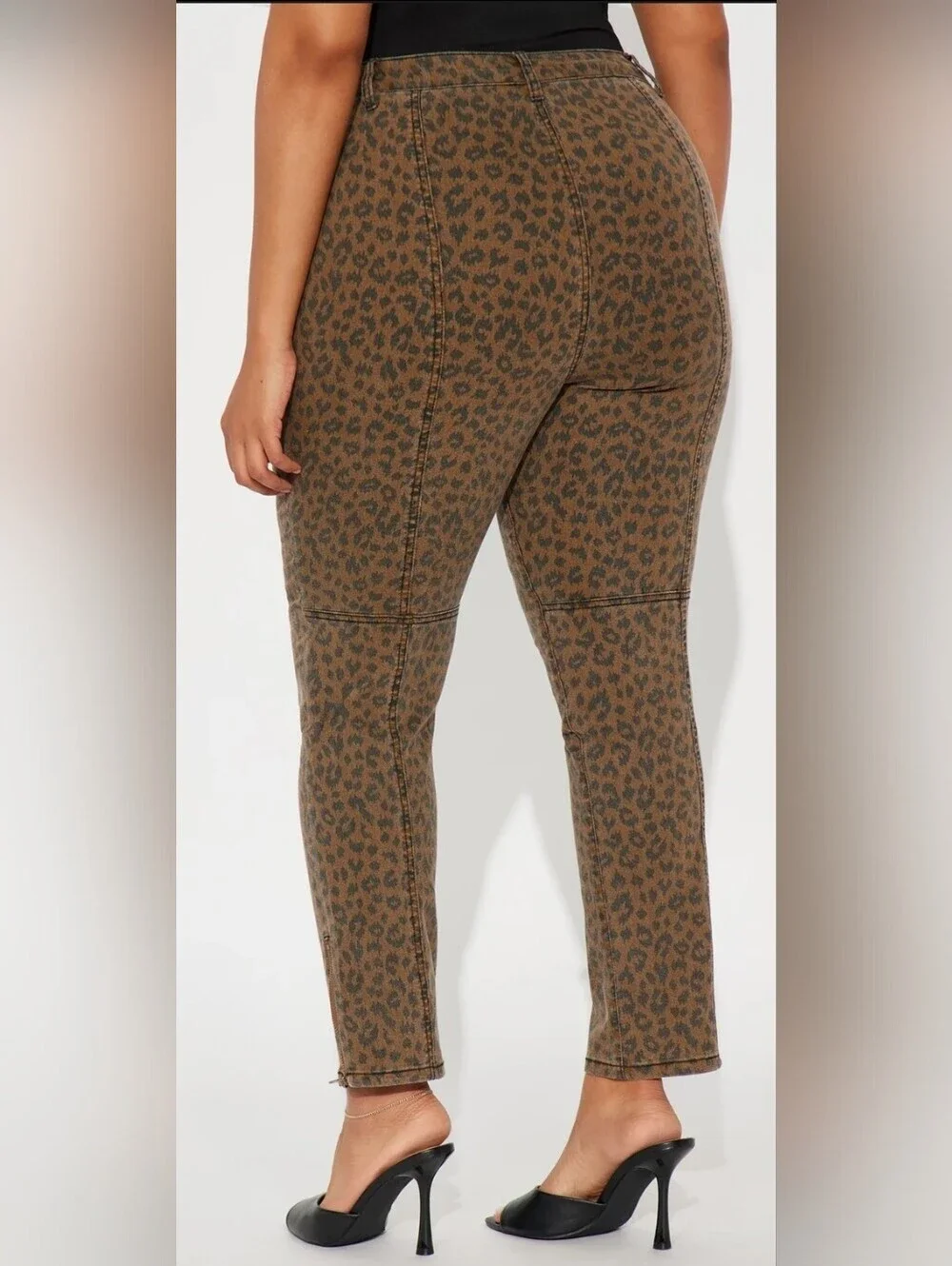 Fashion Nova stylish leopard