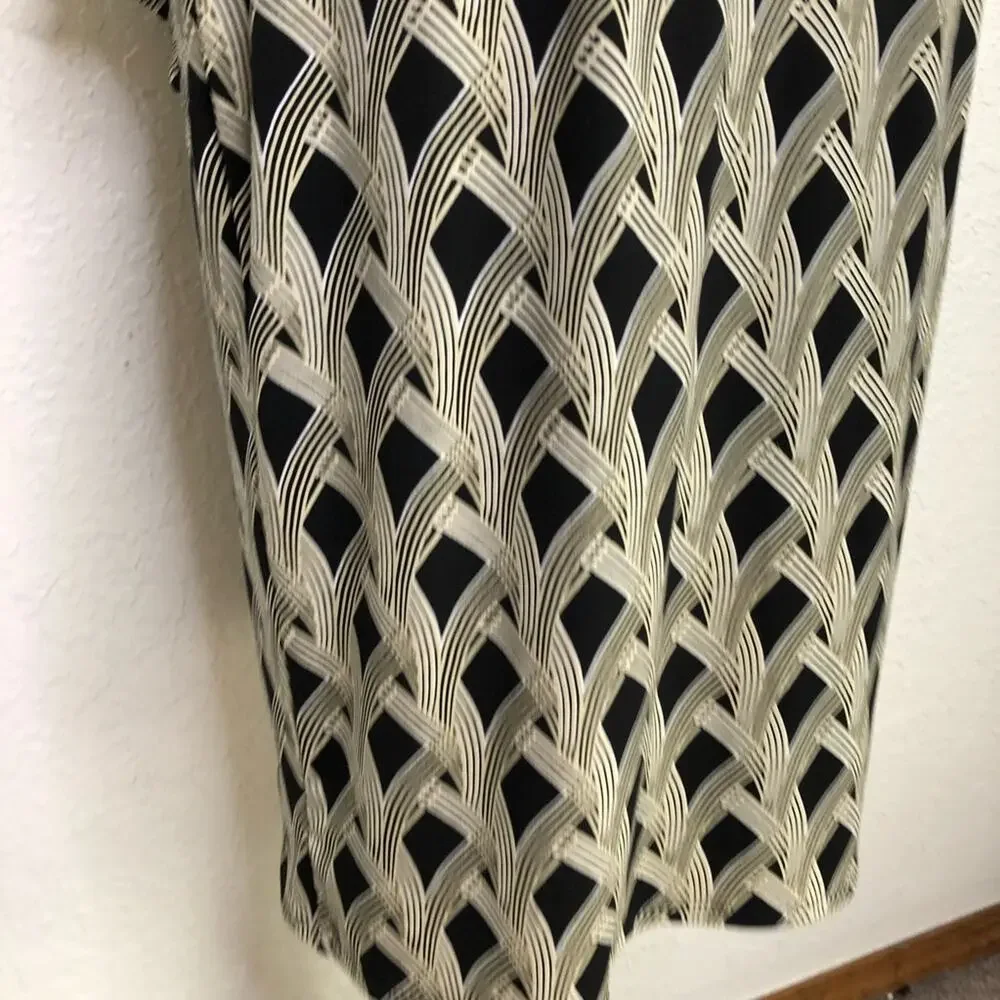 White House Black Market whbm cream