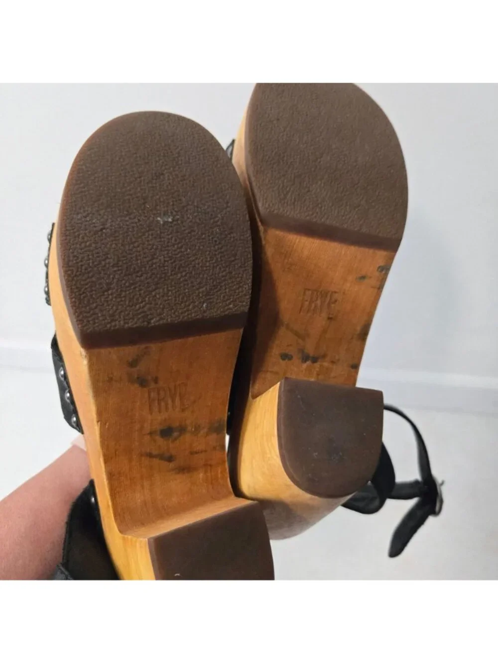 Frye women size