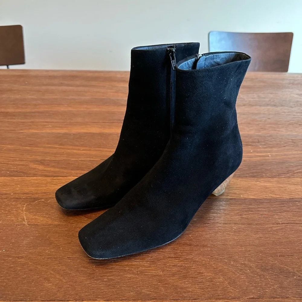 Neous Black Suede Ankle Boots Sculptural Gold Heel Size 38.5