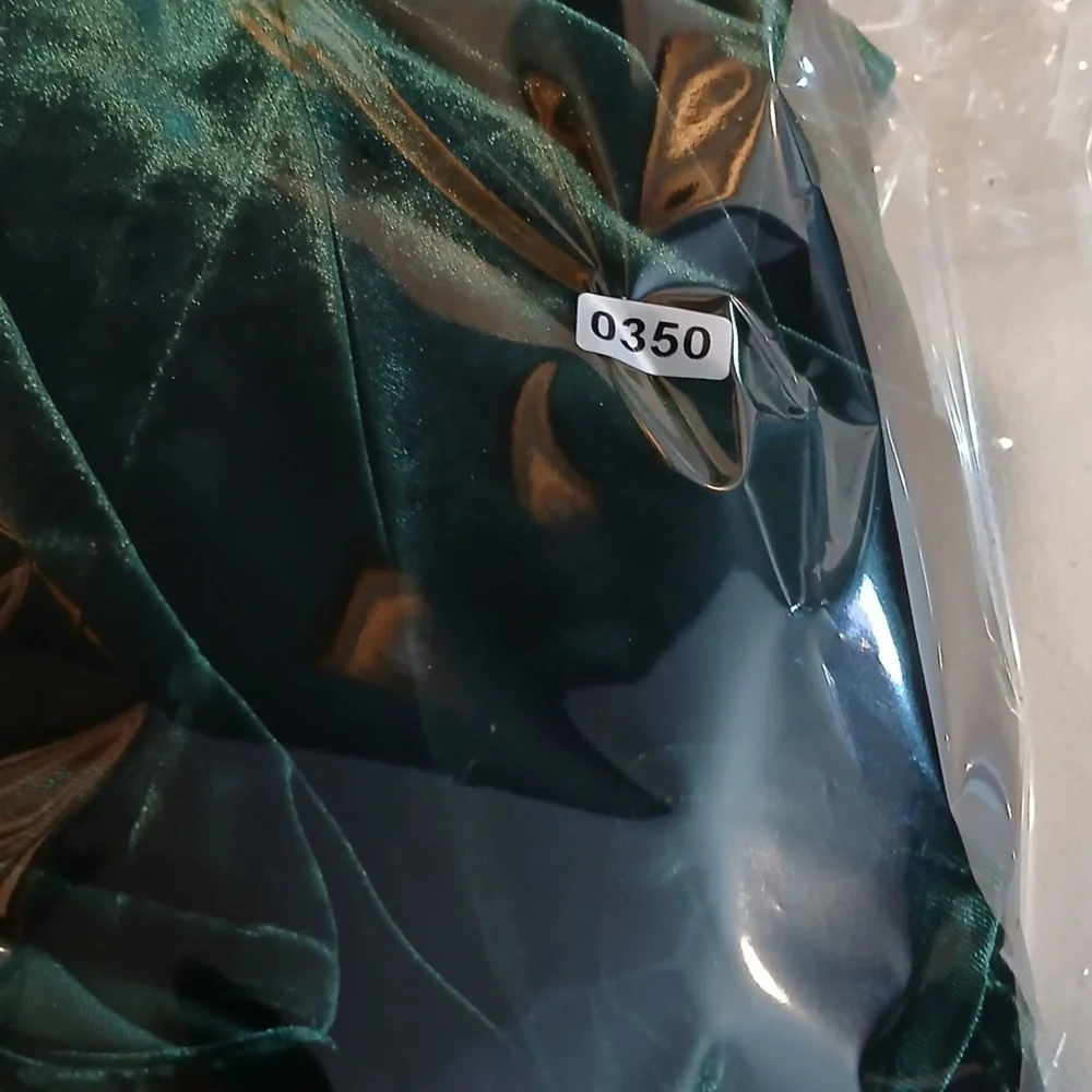 Revelry Green Velvet Cowl Neckline Pantsuit Size 0 Christmas Party Going Out