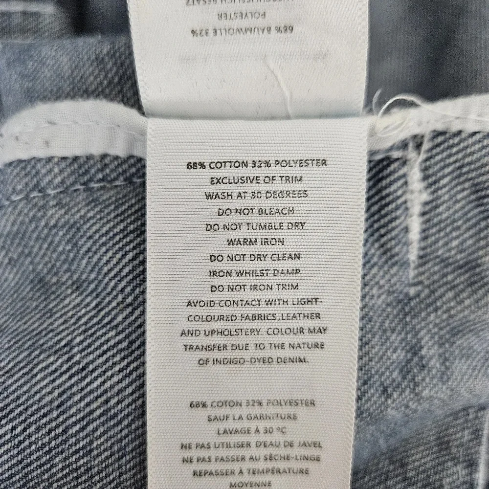 Boohoo Denim Jacket Medium Wash Blue Jean Long Sleeve Button Front Collared