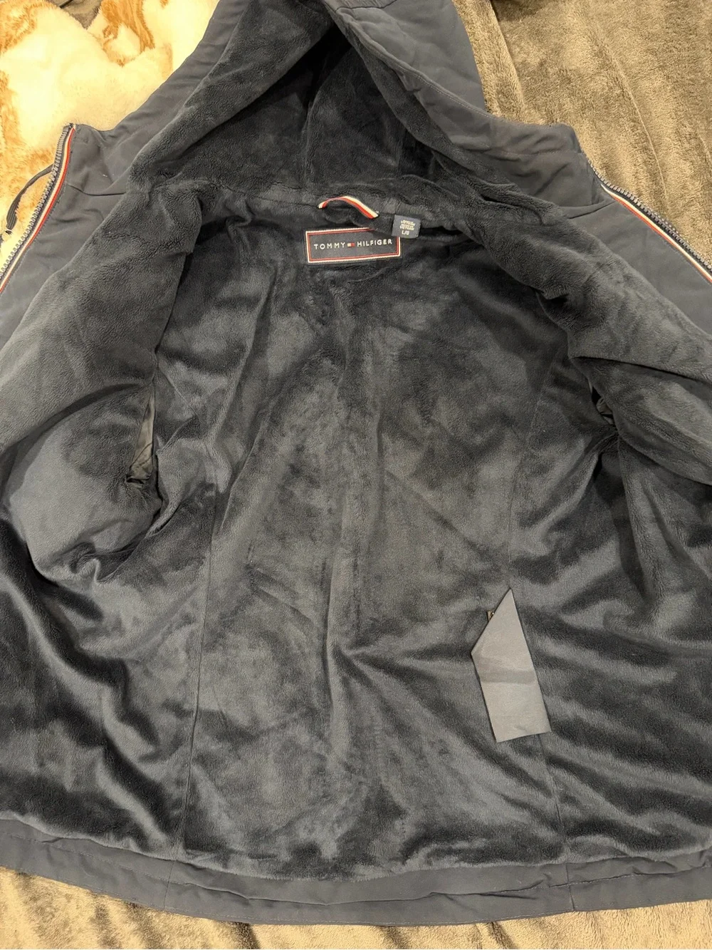 Tommy Hilfiger full adjustable zippered