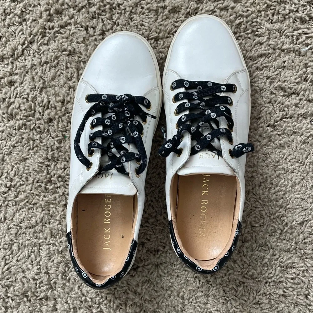 Jack Rogers very good
