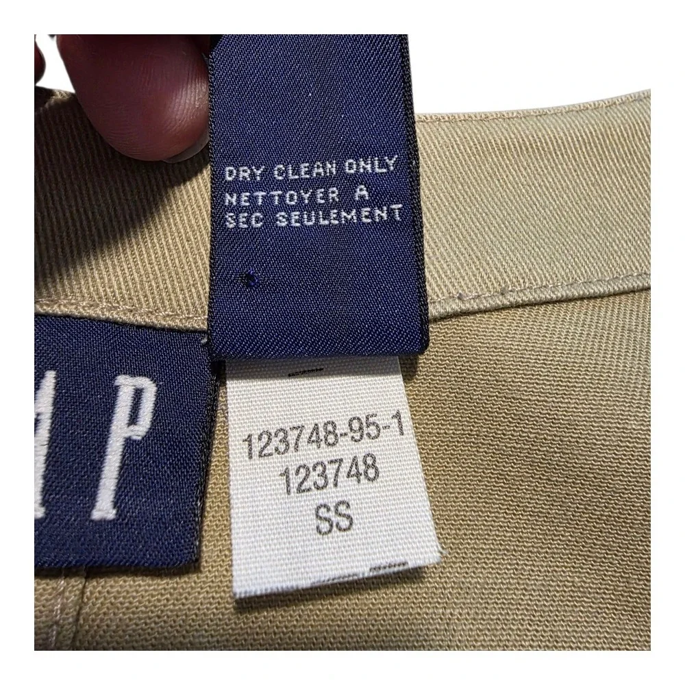GAP chest 21
