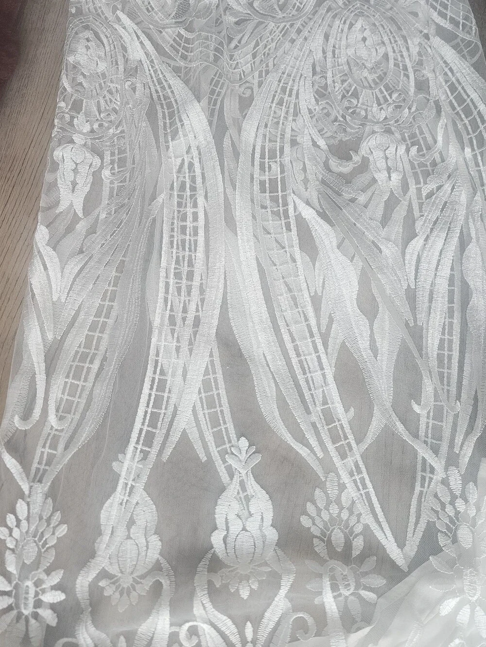 Pantora Bridal elegant white